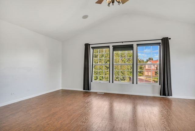 2833 Waterfront Avenue, Algonquin, IL 60102