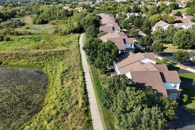2833 Waterfront Avenue, Algonquin, IL 60102