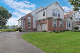 2833 Waterfront Avenue, Algonquin, IL 60102
