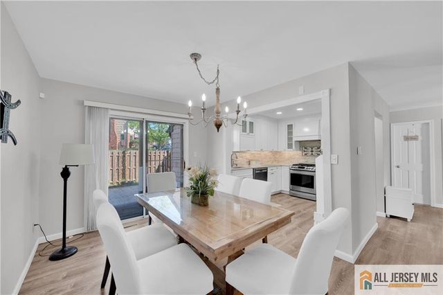 10 Dancaster Court 3410, Sayreville, NJ 08872