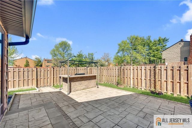 10 Dancaster Court 3410, Sayreville, NJ 08872