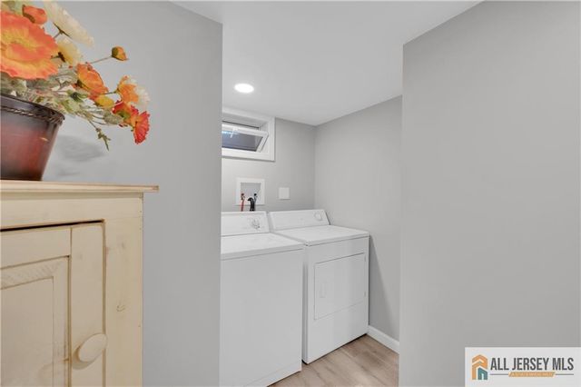 10 Dancaster Court 3410, Sayreville, NJ 08872