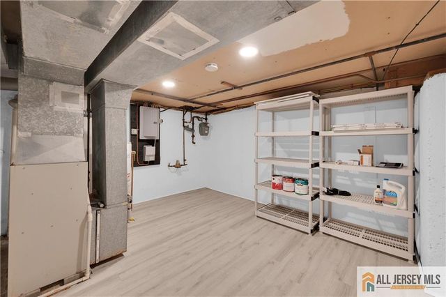 10 Dancaster Court 3410, Sayreville, NJ 08872