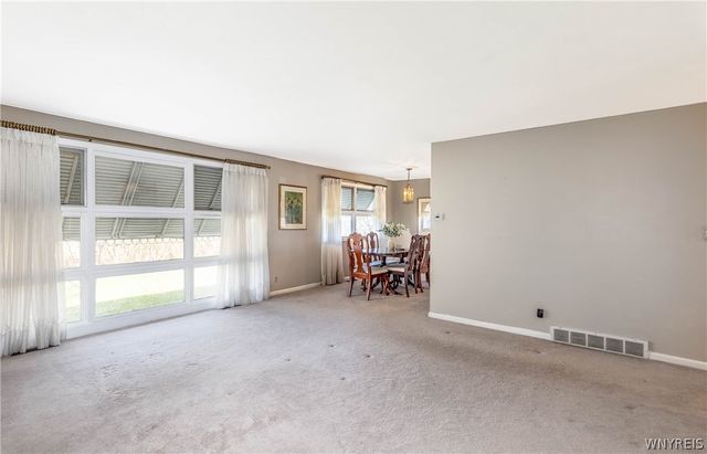 2174 Parker Boulevard, Tonawanda, NY 14150