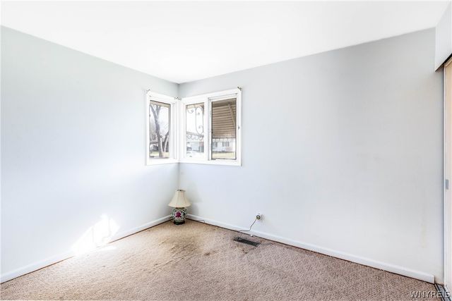 2174 Parker Boulevard, Tonawanda, NY 14150