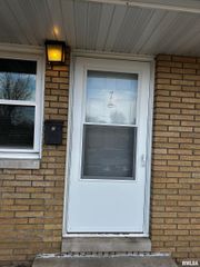 1102 OXFORD Street # 7, Pekin, IL 61554