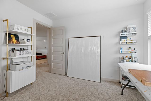 106 Creston ST, Hutto, TX 78634