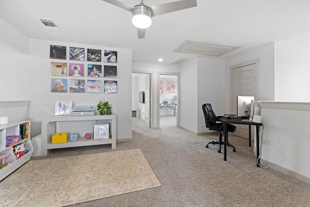 106 Creston ST, Hutto, TX 78634