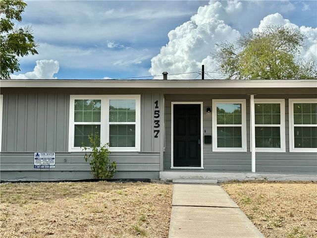 1537 Devon Dr, Corpus Christi, TX 78415
