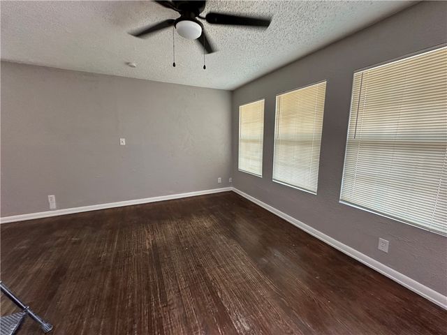 1537 Devon Dr, Corpus Christi, TX 78415