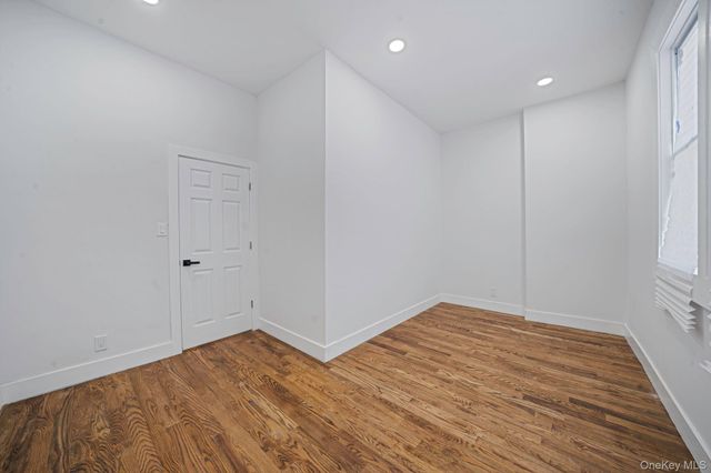 12212 Montauk Street, Springfield Gardens, NY 11413