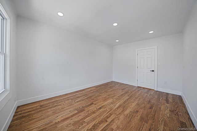 12212 Montauk Street, Springfield Gardens, NY 11413