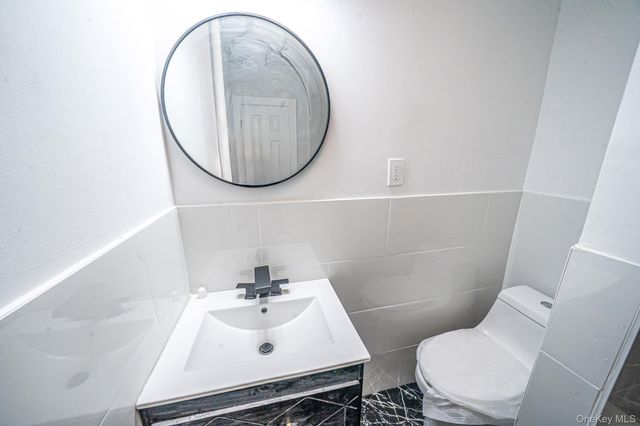 12212 Montauk Street, Springfield Gardens, NY 11413