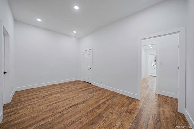 12212 Montauk Street, Springfield Gardens, NY 11413