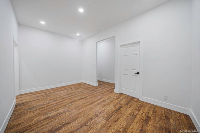 12212 Montauk Street, Springfield Gardens, NY 11413