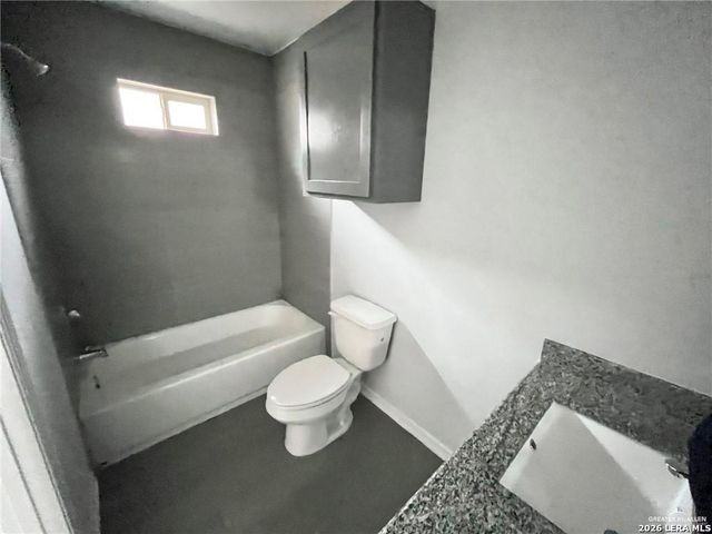 3900 Las Vistas Lane, Weslaco, TX 78596