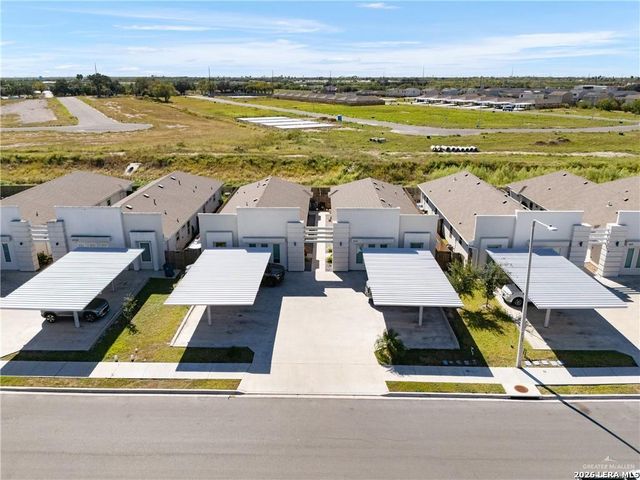 3900 Las Vistas Lane, Weslaco, TX 78596