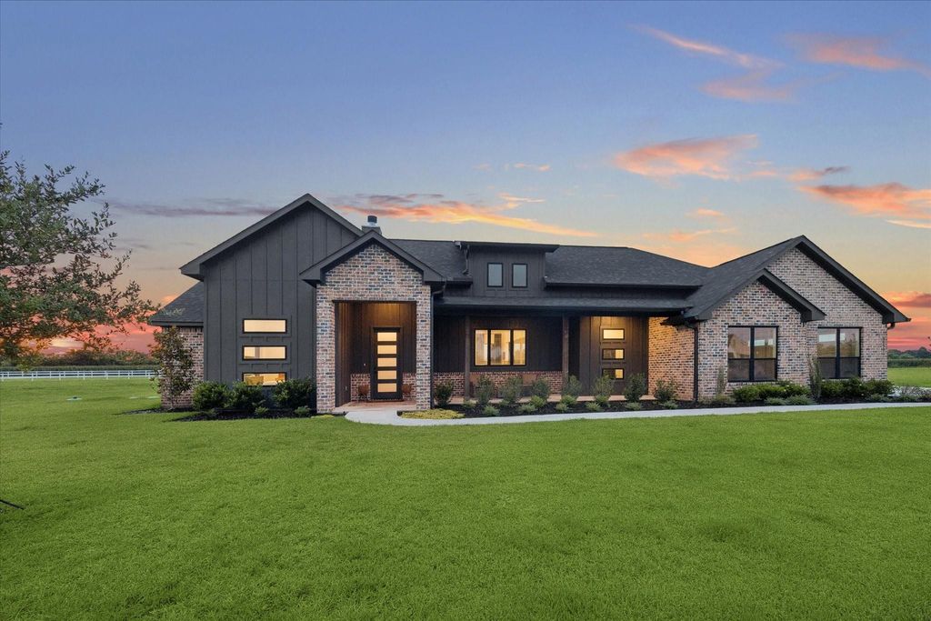 5050 Sophie Slansky Way, Sealy, TX 77474