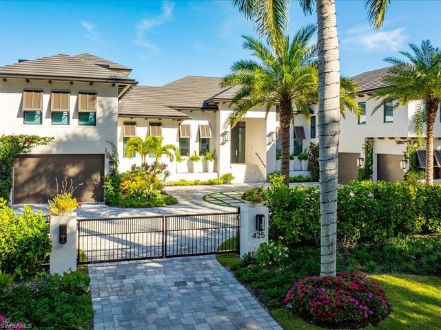 425 15th AVE S, Naples, FL 34102