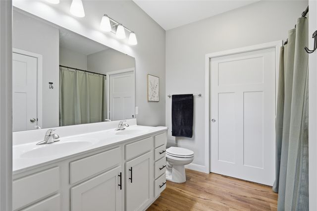 320 Amy Street C, Swisher, IA 52338