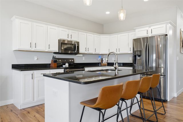 320 Amy Street C, Swisher, IA 52338