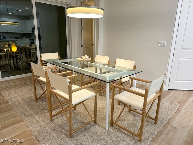 207 Indies dr E 201, Naples, FL 34114