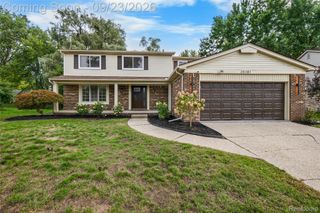 35181 Valley Forge Drive, Farmington Hills, MI 48331