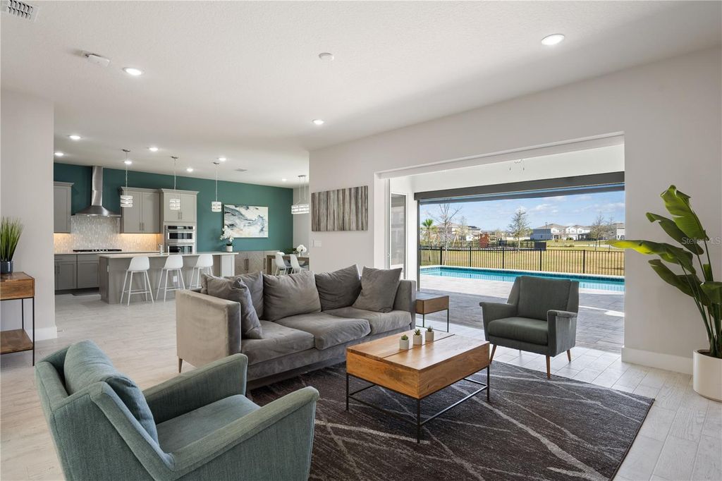 Image 6 of property listing at 13363 PANAMA BEACH COURT, Orlando, FL 32827