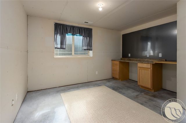 2120 Clubhouse Way, Billings, MT 59105