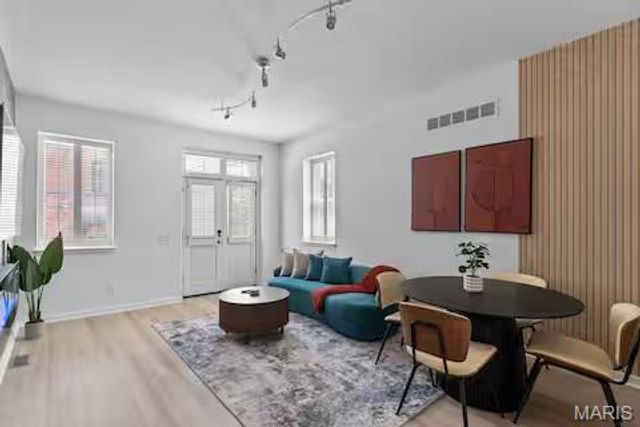 1929 S 9th Street, St Louis, MO 63104