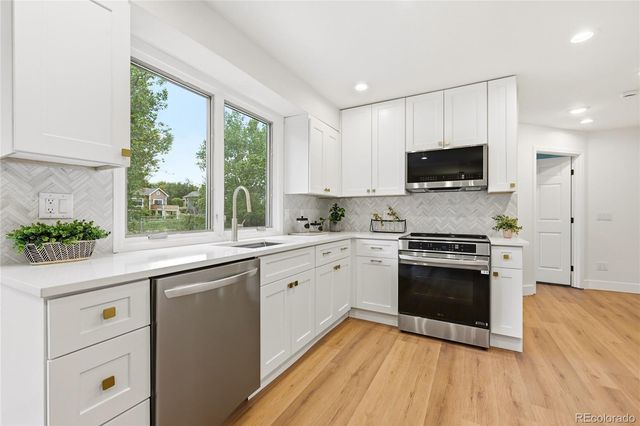 11766 W Radcliff Avenue, Morrison, CO 80465