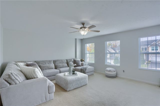 728 Freedom Drive, Collier Twp, PA 15106