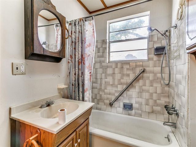 502 S Pottenger Avenue, Shawnee, OK 74801