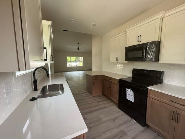 444 N Prarie Street, Liberty, MO 64068