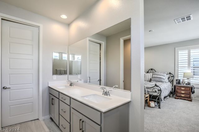 11286 Cactus Tower Avenue 101, Las Vegas, NV 89135