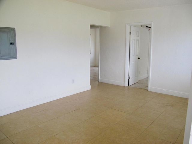340 NW 6th Street 2, Pompano Beach, FL 33060