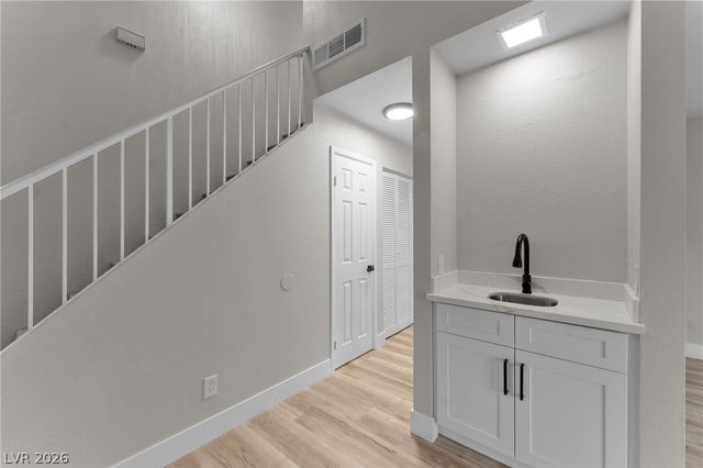 2433 Cycad Tree Street, Las Vegas, NV 89108