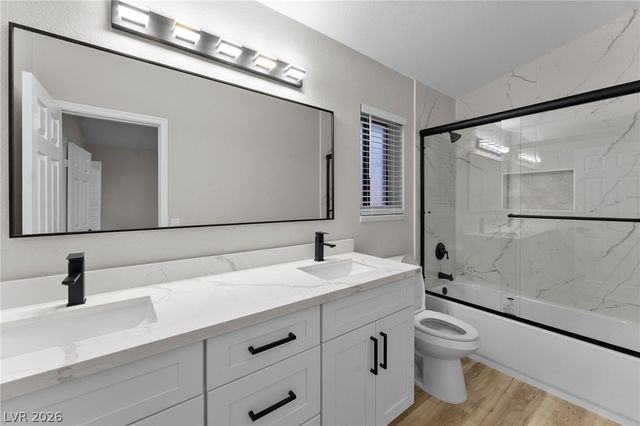 2433 Cycad Tree Street, Las Vegas, NV 89108