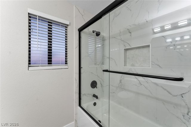 2433 Cycad Tree Street, Las Vegas, NV 89108