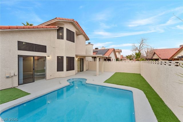 2433 Cycad Tree Street, Las Vegas, NV 89108