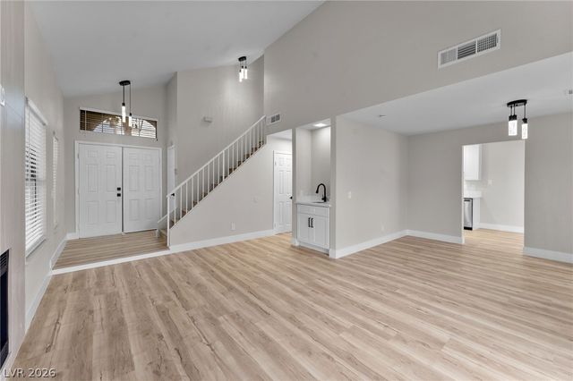 2433 Cycad Tree Street, Las Vegas, NV 89108