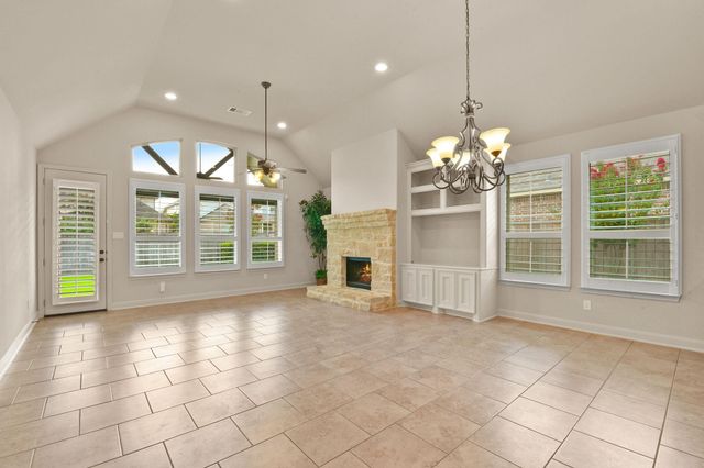 18 Homed Lark Place, Spring, TX 77389