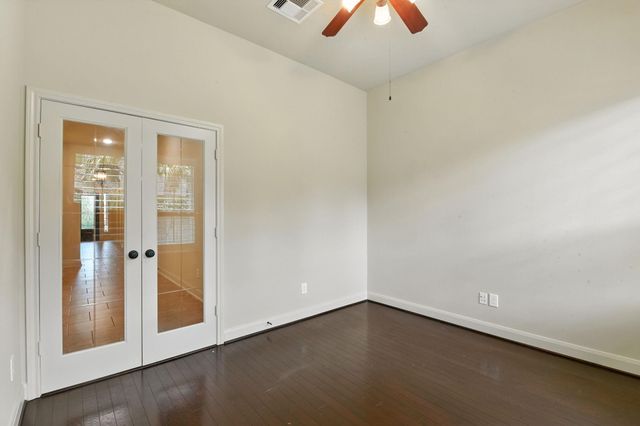 18 Homed Lark Place, Spring, TX 77389