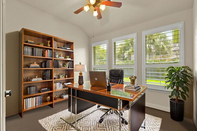 18 Homed Lark Place, Spring, TX 77389