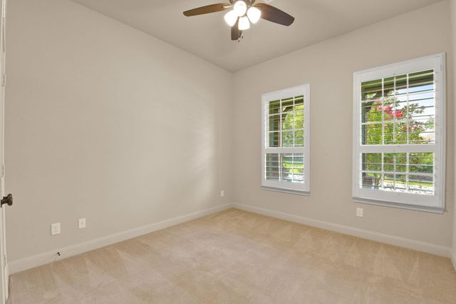 18 Homed Lark Place, Spring, TX 77389