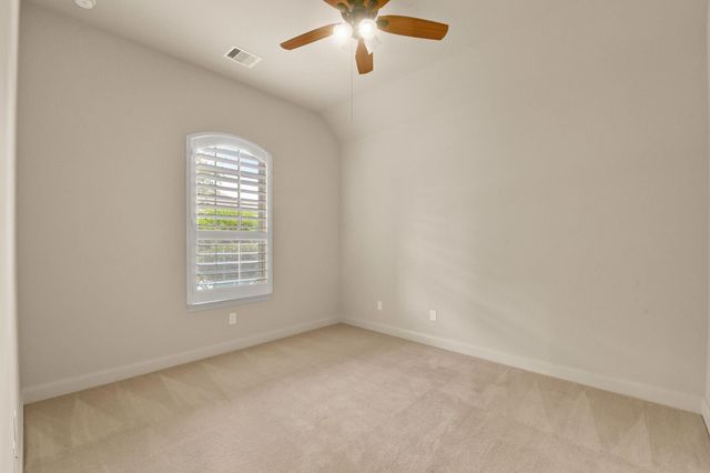 18 Homed Lark Place, Spring, TX 77389