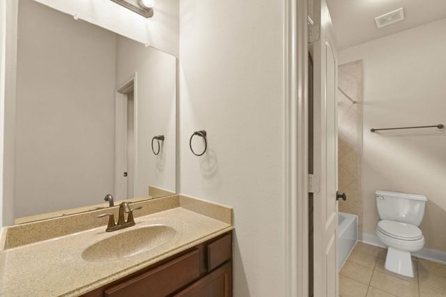 18 Homed Lark Place, Spring, TX 77389