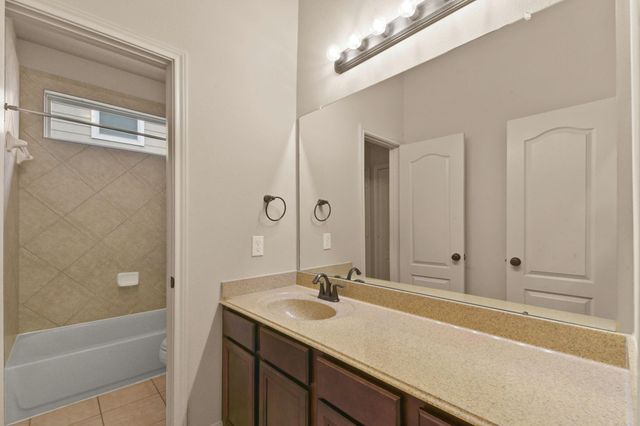 18 Homed Lark Place, Spring, TX 77389