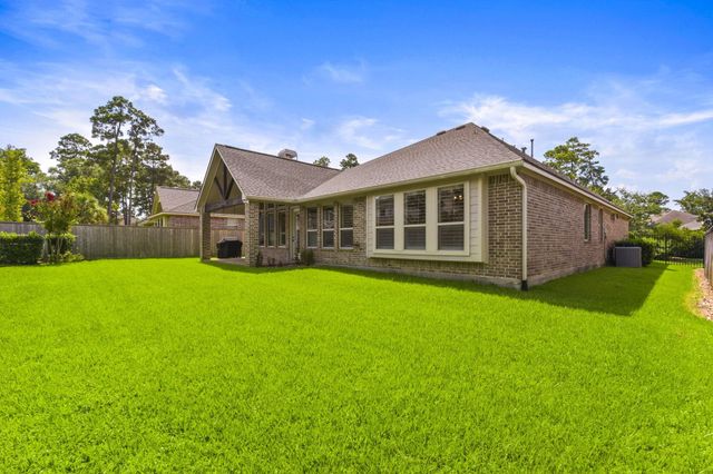 18 Homed Lark Place, Spring, TX 77389