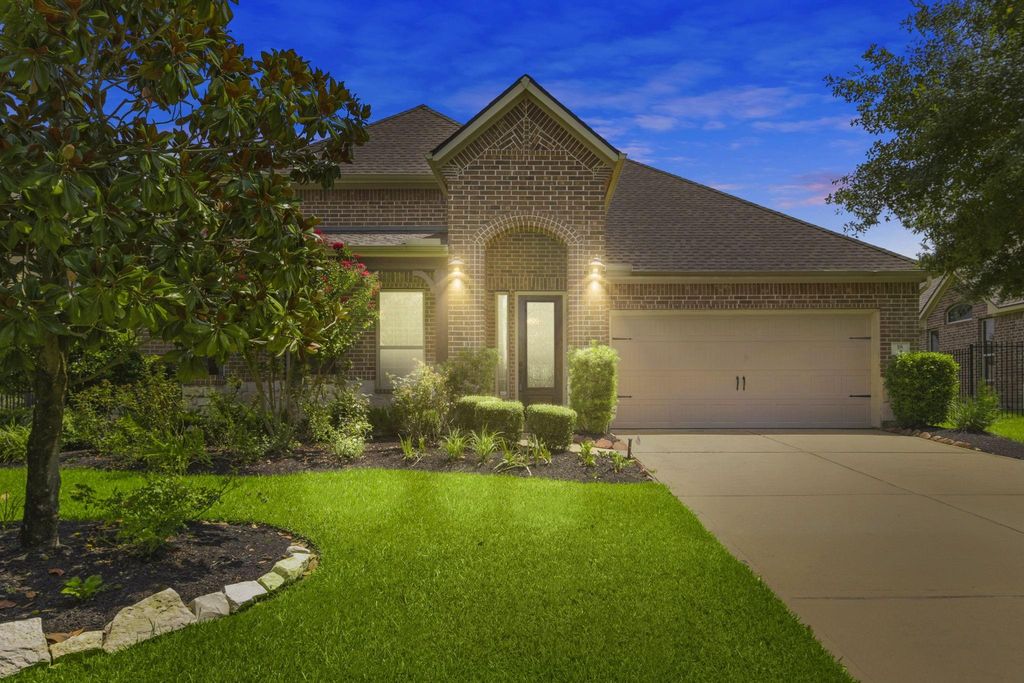 18 Homed Lark Place, Spring, TX 77389